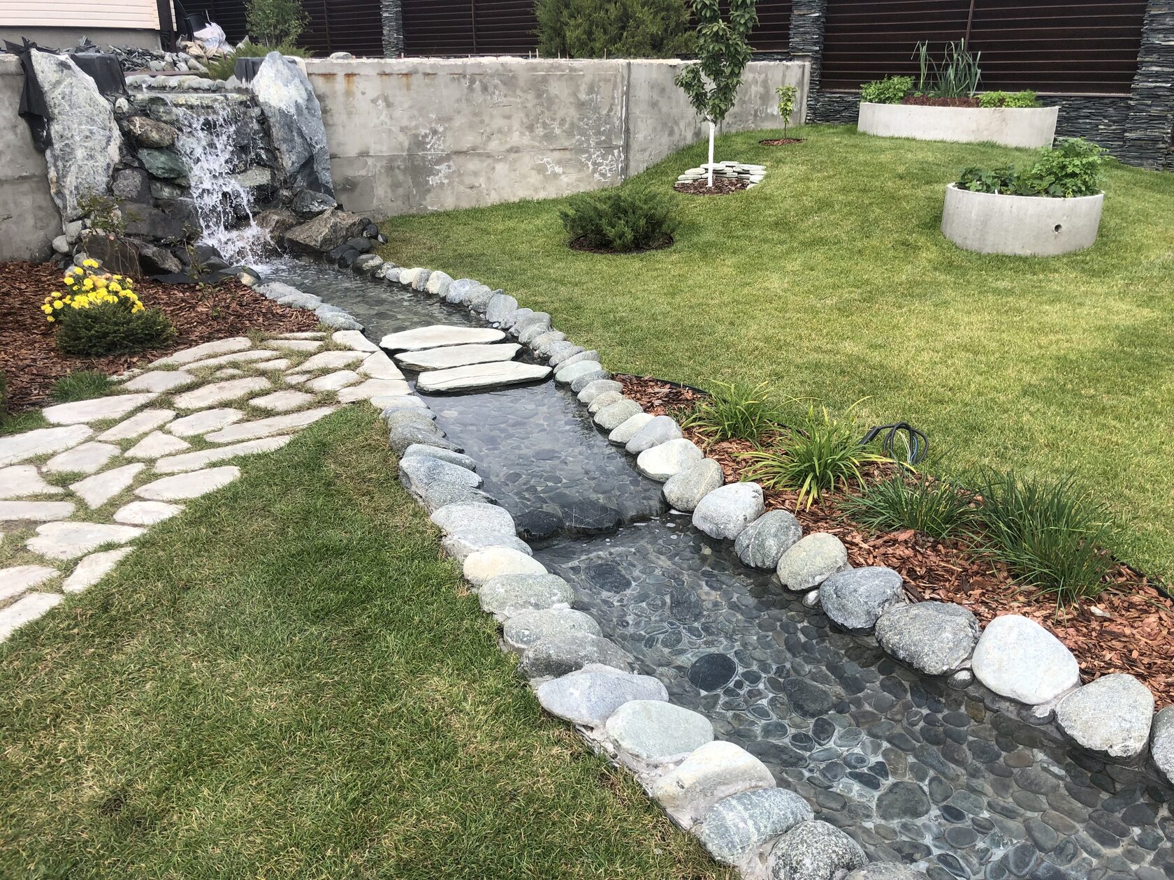 Фото на объекте «Сад в КП Карабатово» - 12